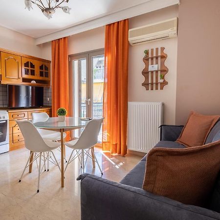 Your Cozy Six Street Apartment Lárisa Eksteriør bilde