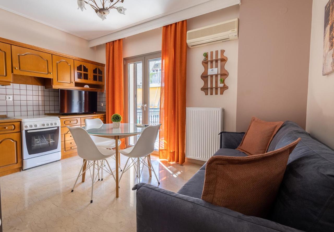 Your Cozy Six Street Apartment Lárisa Eksteriør bilde